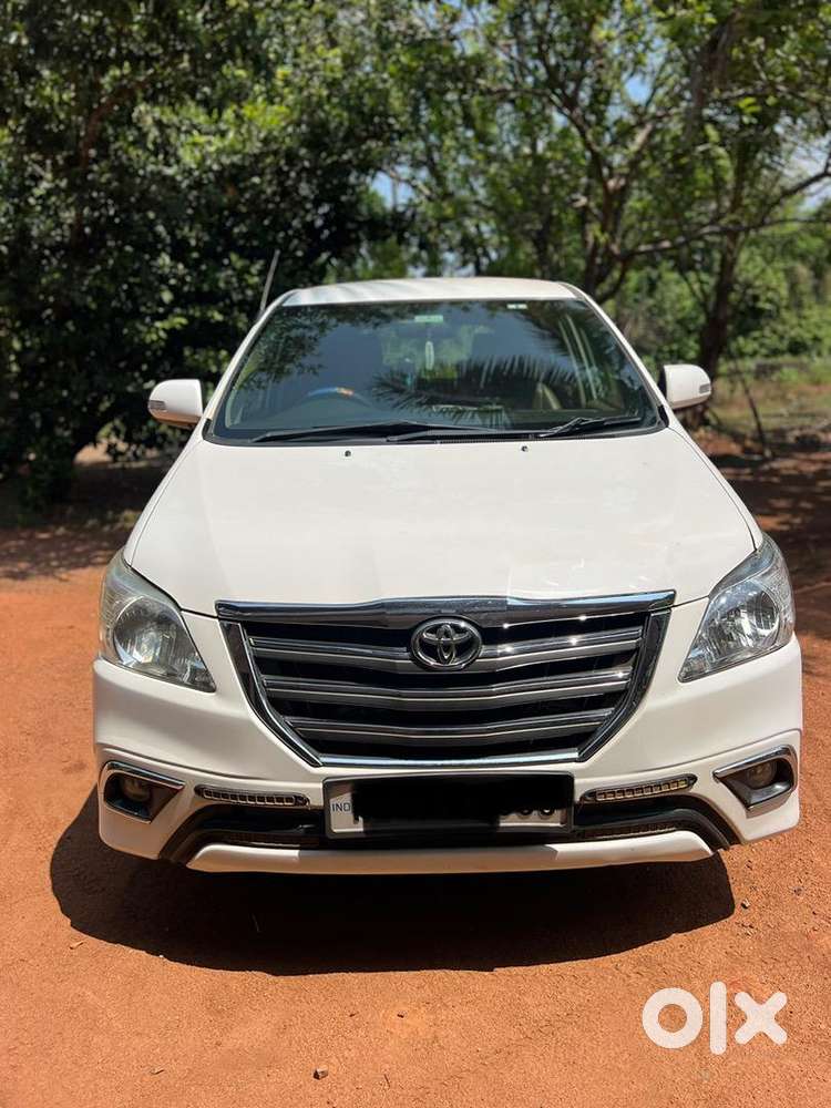 Toyota Innova 2015 Diesel Well Maintained