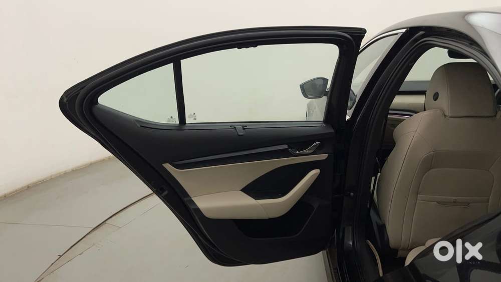 Skoda Octavia 2.0 Tdi At L K, 2021, Petrol