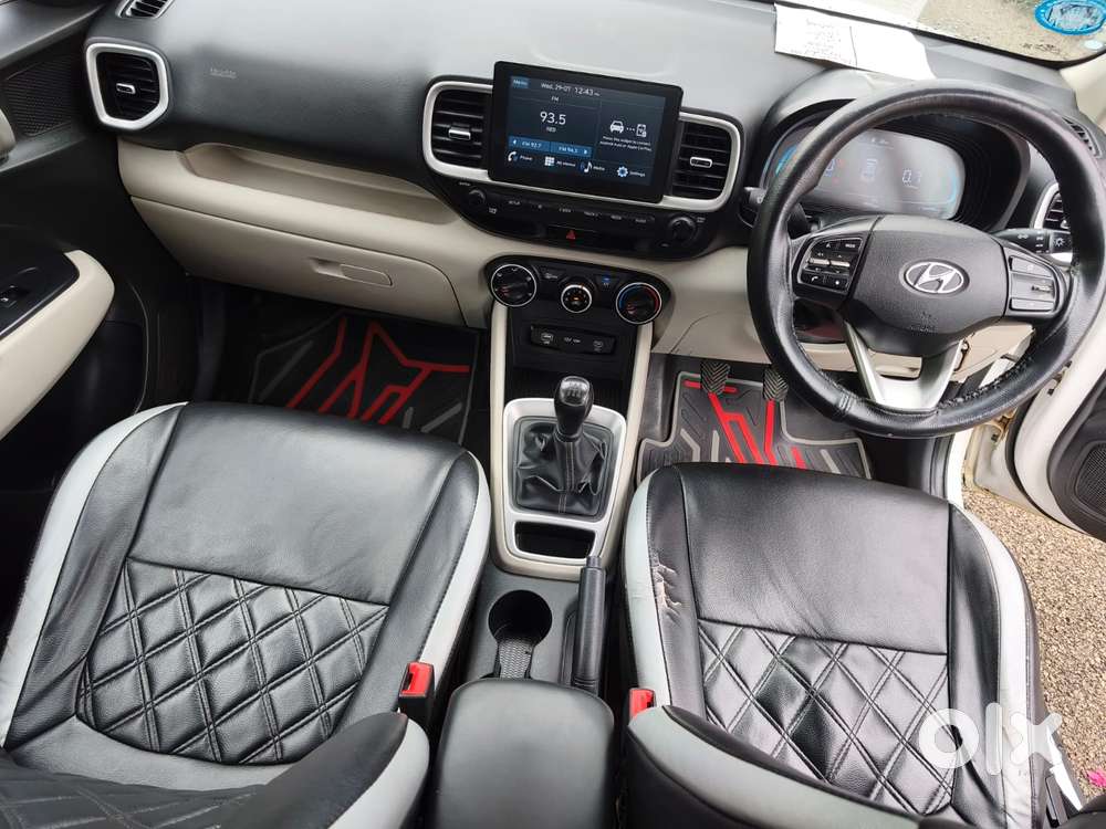 Hyundai Venue 1.2 S (o), 2022, Petrol