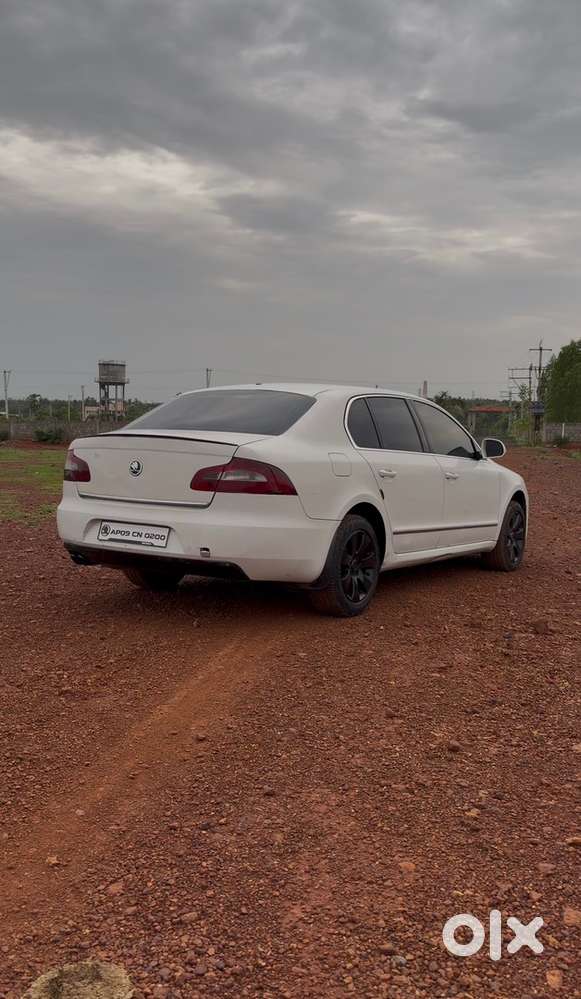 Skoda Superb Diesel & Automatic