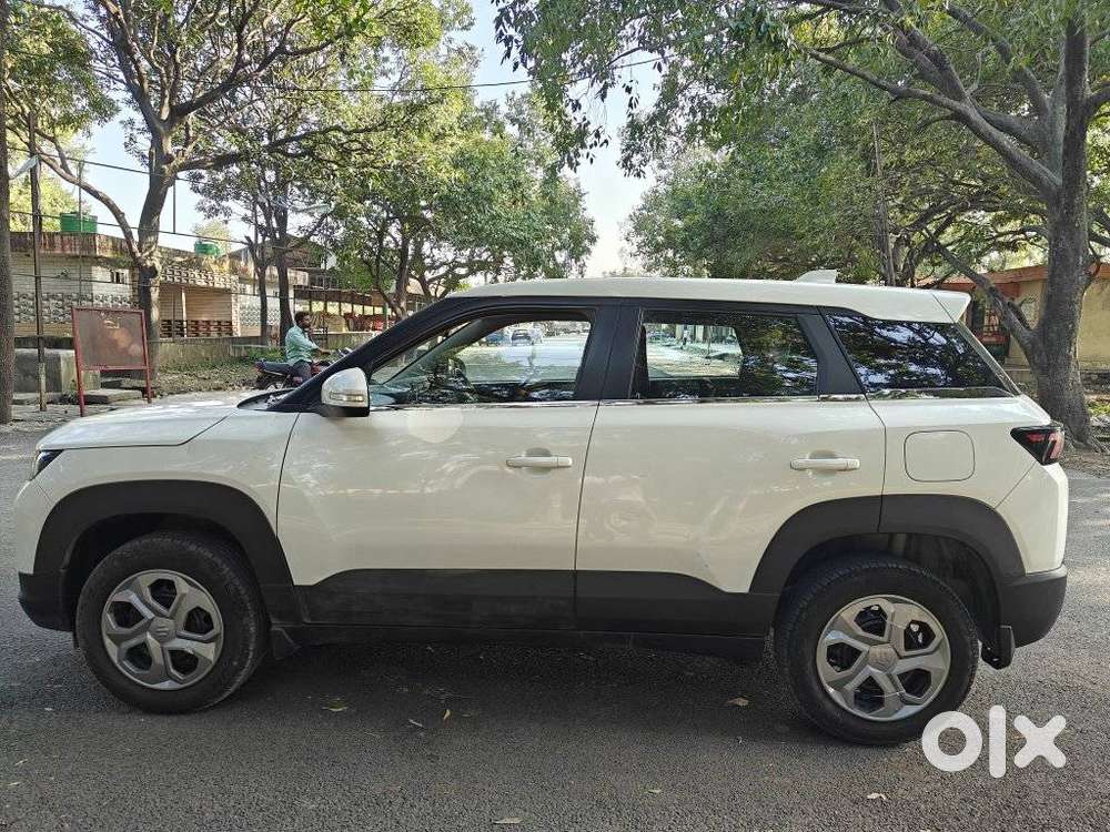 Maruti Suzuki Brezza 1.5 Vxi Cng, 2023, Cng & Hybrids