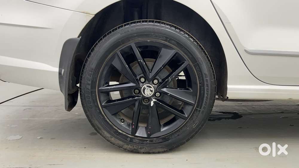 Skoda Rapid 1.5 Tdi Style/1.5 At Style, 2021, Petrol