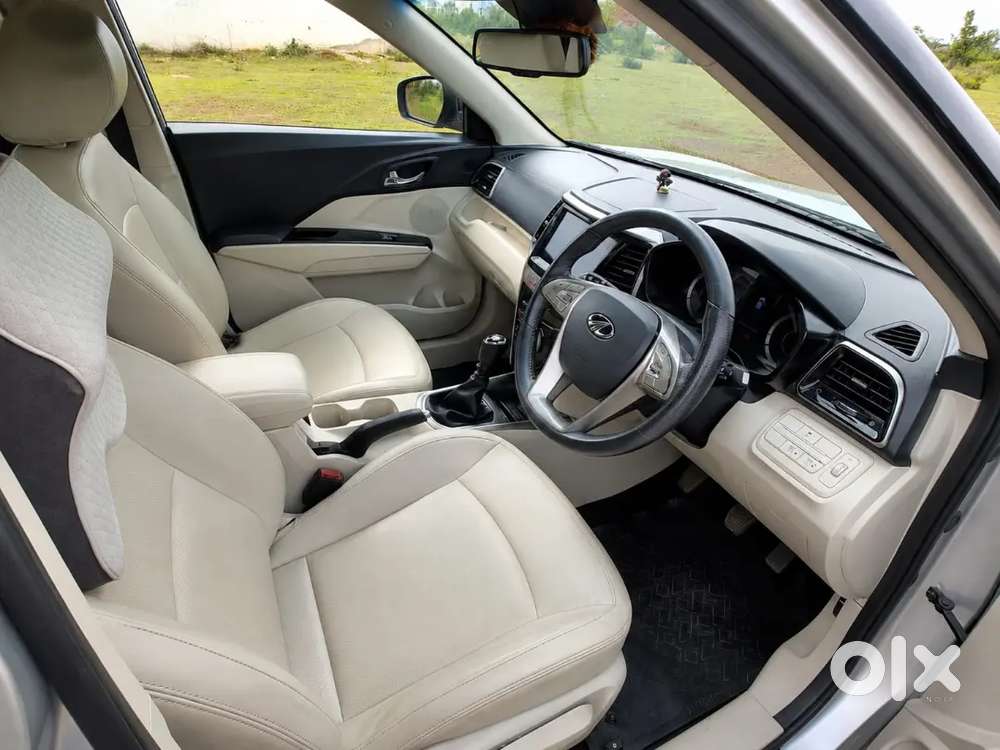 Sbi Officer Owned Mahindra Xuv 300 / Top Model / Excellent Condition