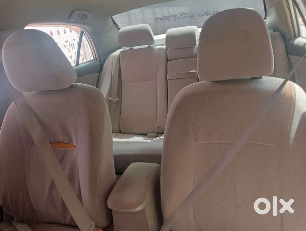 Toyota Corolla Altis 2011