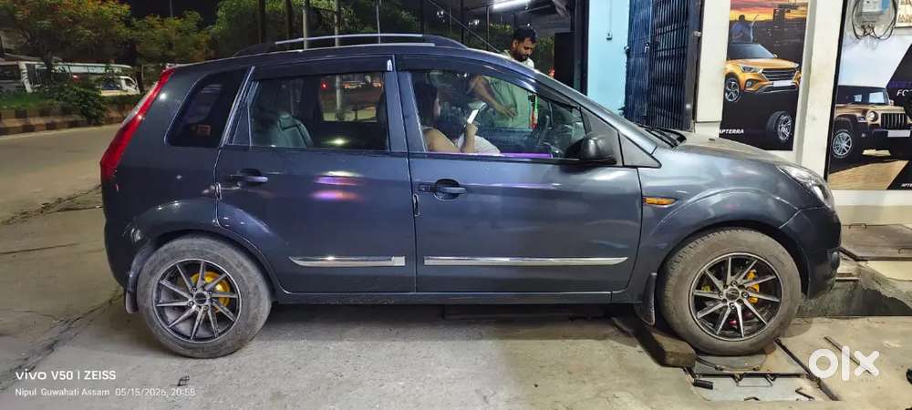 Ford Figo Petrol Zxi 2010