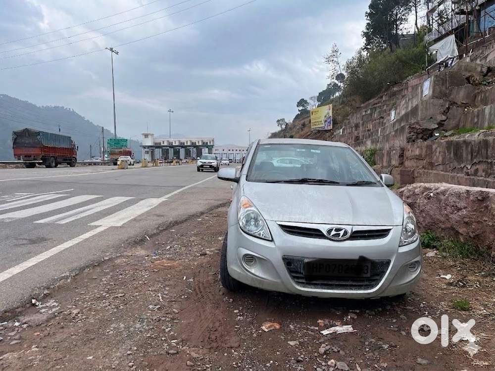 Hyundai Car 2011 Well Maintained