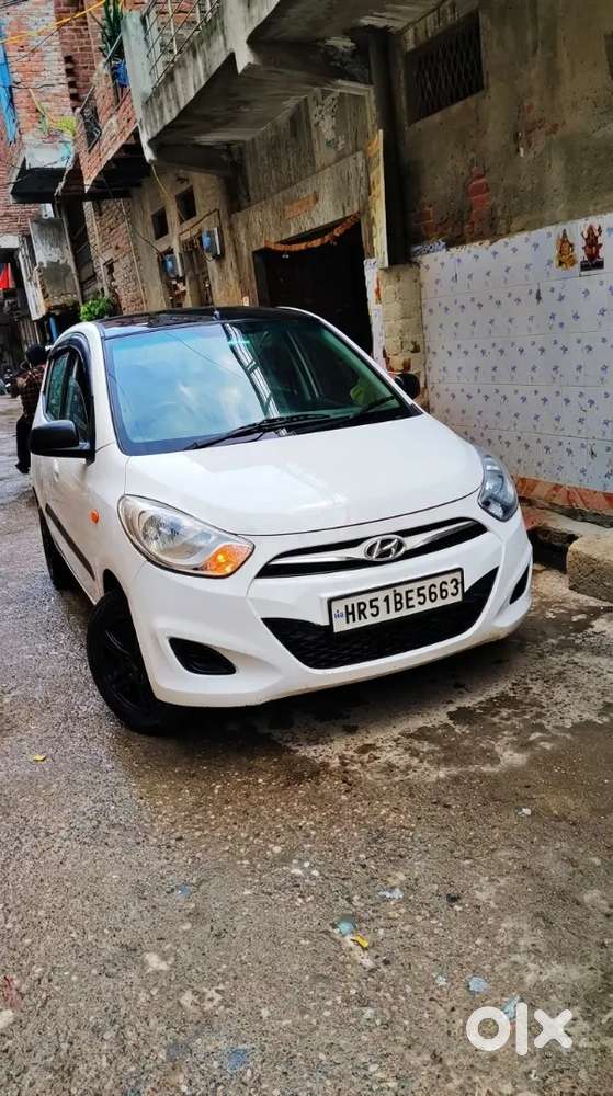 Hyundai I10 2015 Model Cng On Paper Jisko Leni Hai Contact Karen