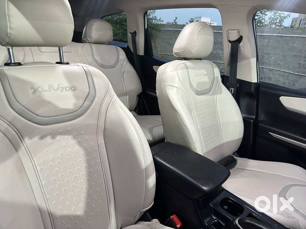 Xuv700 With Service Record