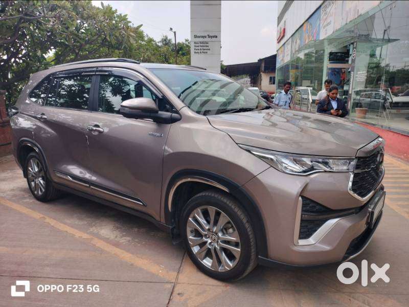Toyota Innova Hycross 2.0 Zx (o) Hybrid 7 Str, 2024, Electric