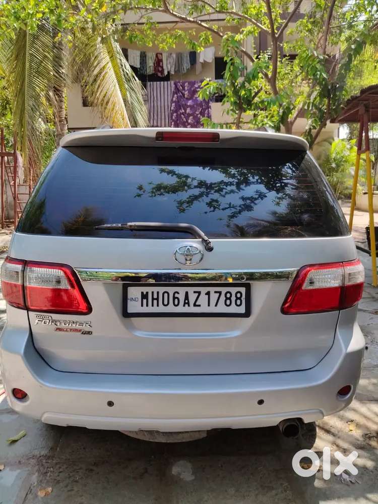Toyota Fortuner 2010