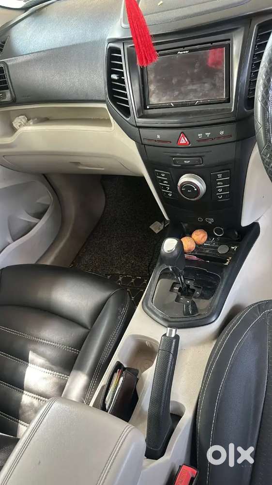 Mahindra Xuv300 Diesel 2022 Automatic Sunroof