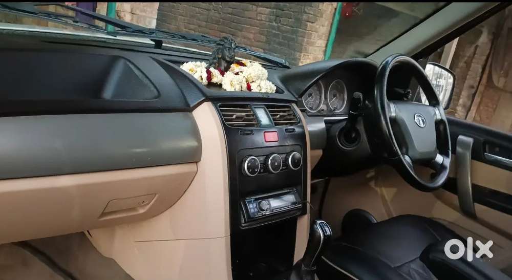 Tata Safari Storme 2014