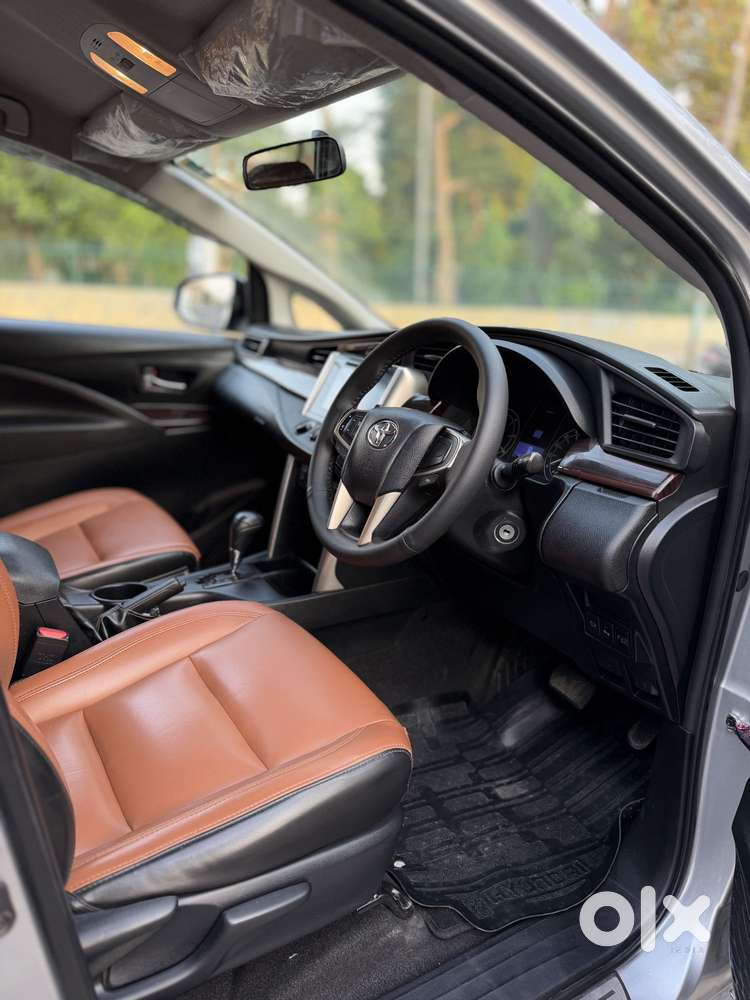 Toyota Innova Crysta 2.8 Gx At 8s, 2020, Diesel