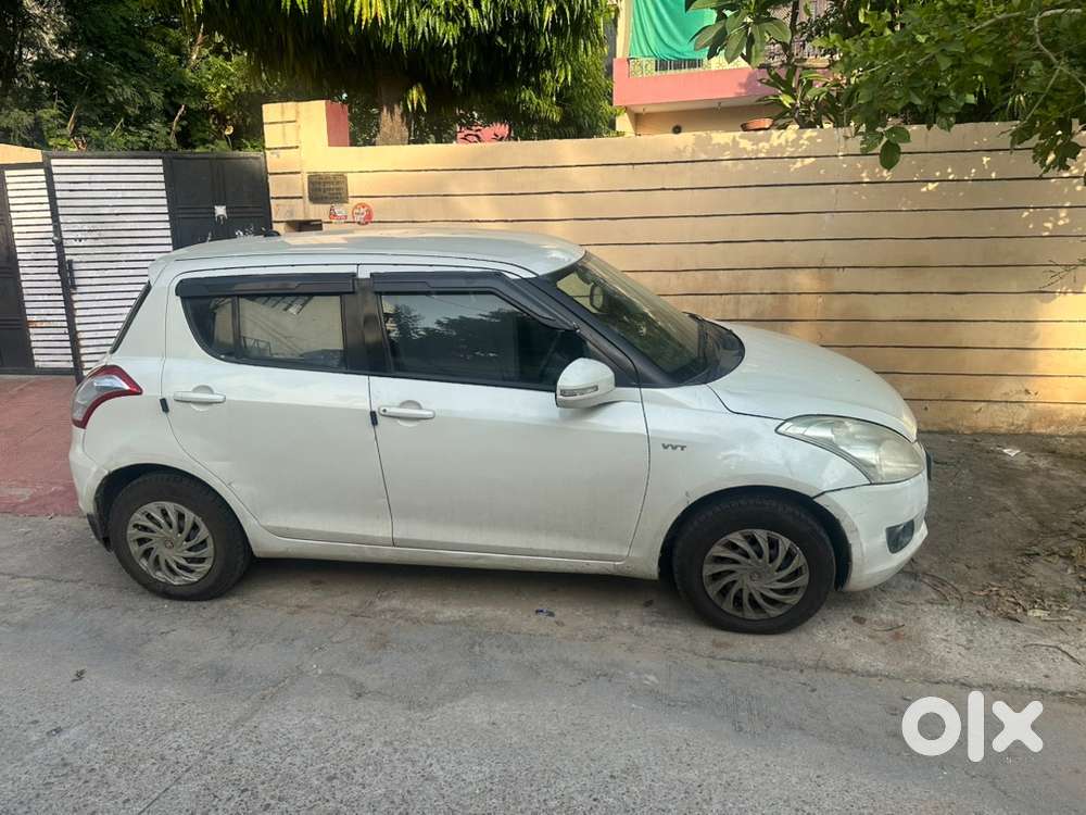 Swift Vxi 2011 Year  Price 1,35000