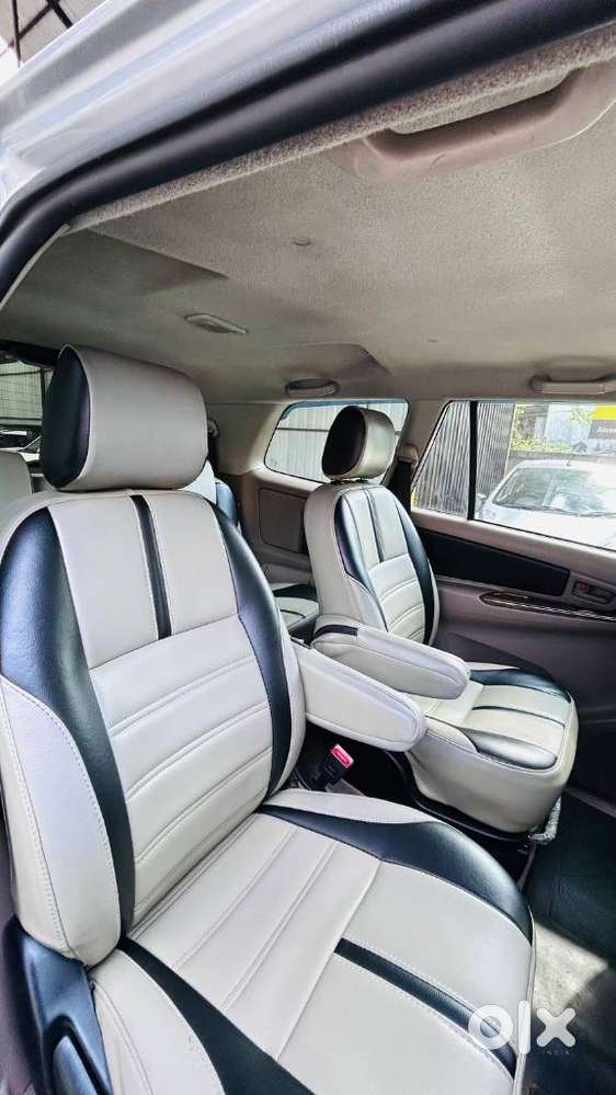 Toyota Innova 2.5 G (diesel) 7 Seater Bs Iv, 2015, Diesel