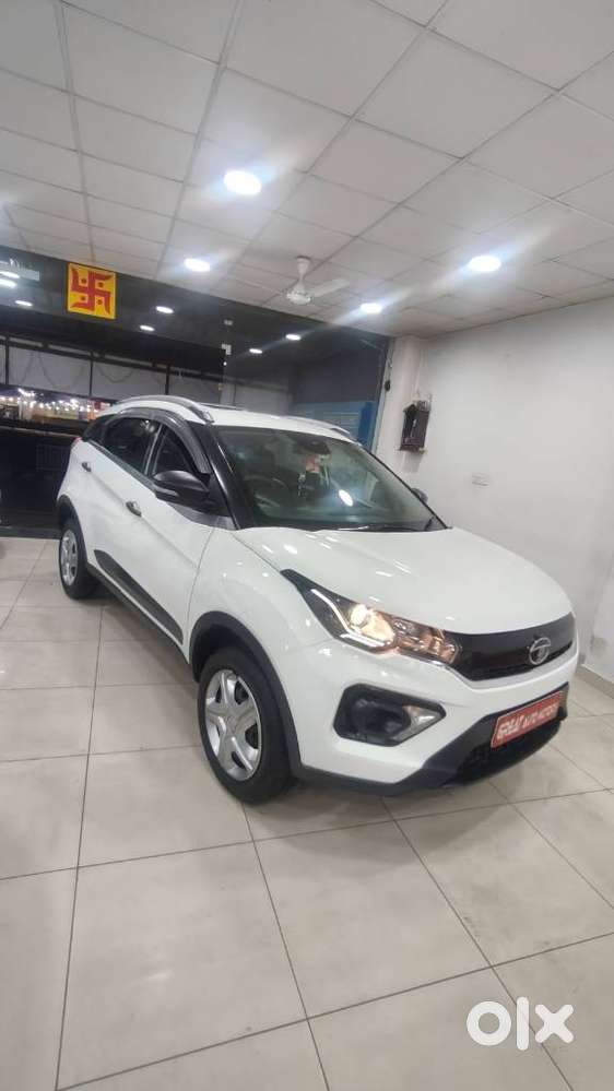 Tata Nexon 1.5 Revotorq Xt, 2020, Petrol