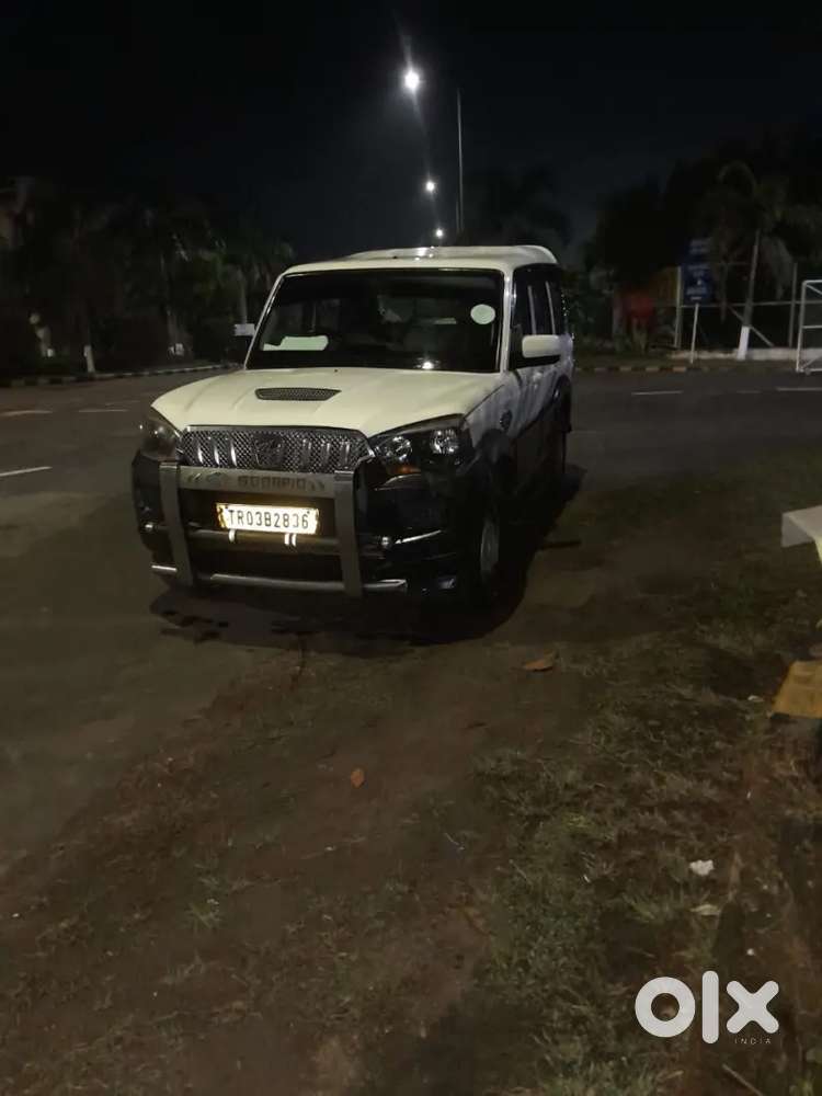 Mahindra Scorpio 2015 Diesel 14000 Km Driven