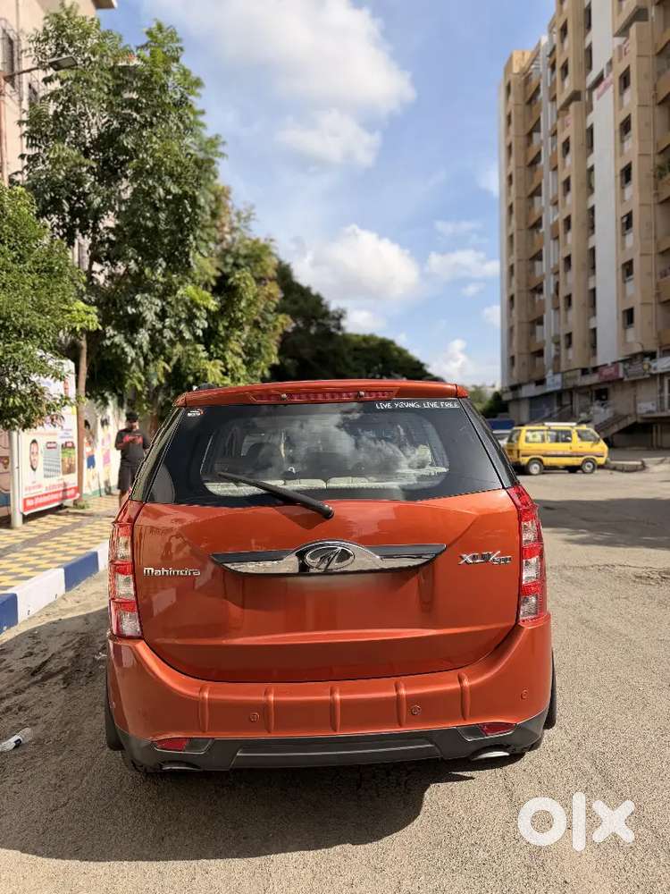 Mahindra Xuv500 W10 Top Model