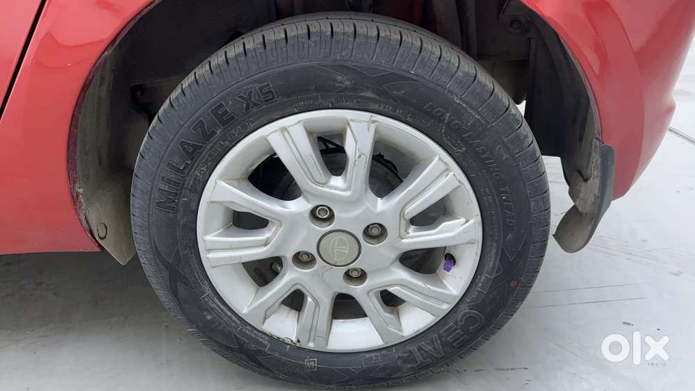 Tata Tiago Xza, 2018, Petrol