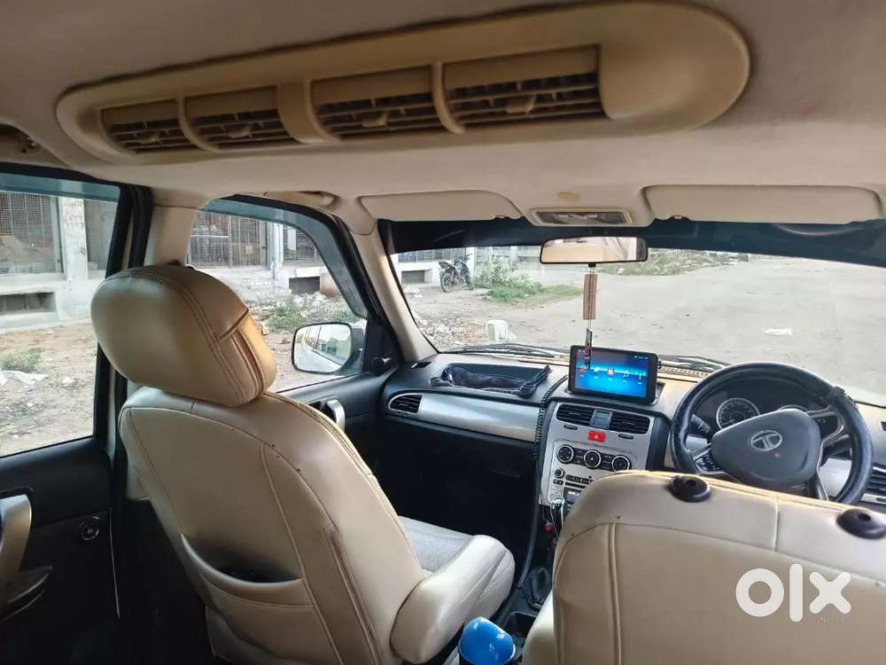 Tata Safari Storme 2016