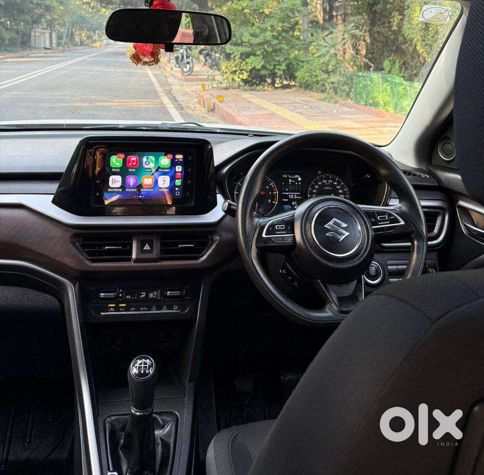 Maruti Suzuki Brezza 1.5 Zxi Smart Hybrid, 2023, Petrol