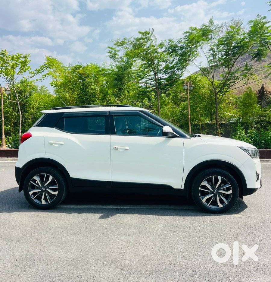 Mahindra Xuv300 W8, 2021, Petrol