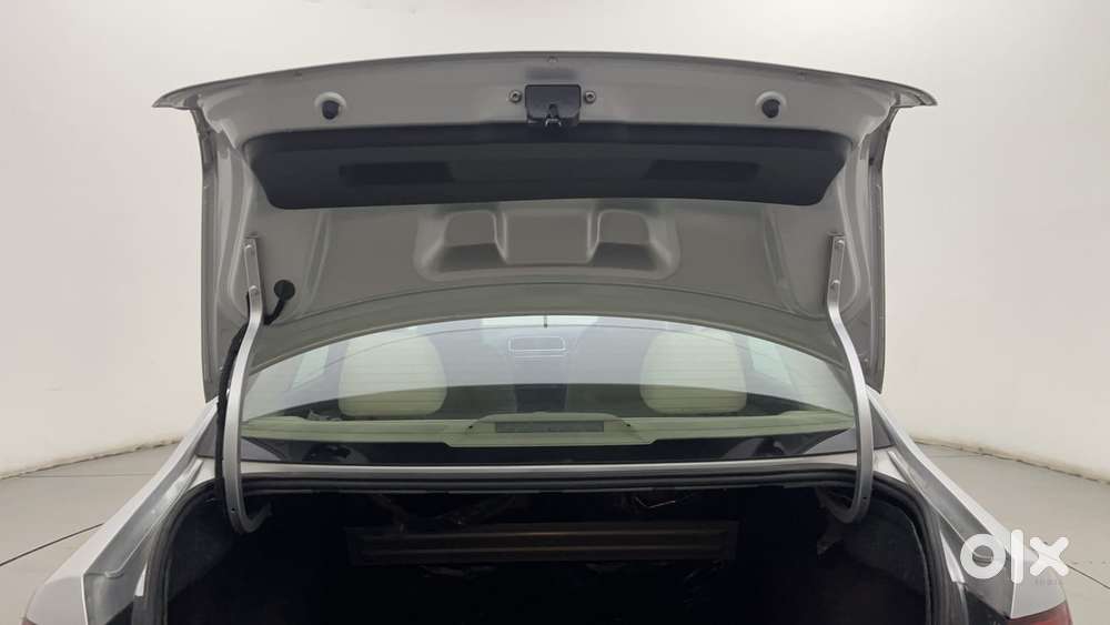 Volkswagen Vento 1.6 Highline, 2021, Petrol
