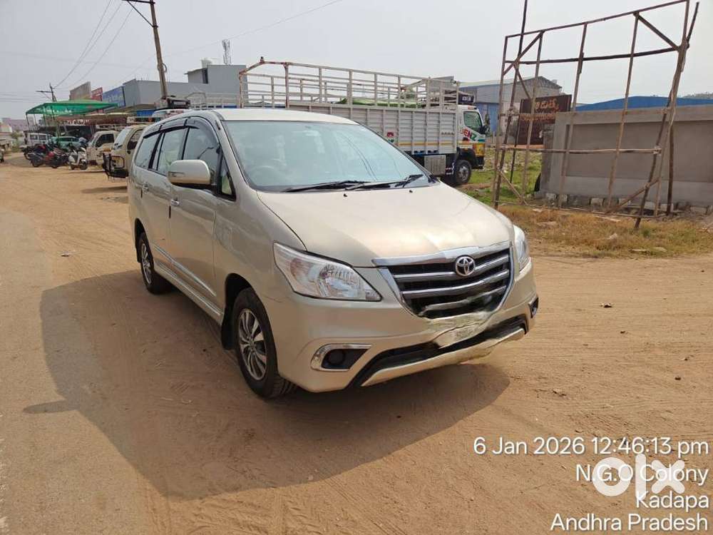 Toyota Innova 2.5 V 7 Str, 2015, Diesel