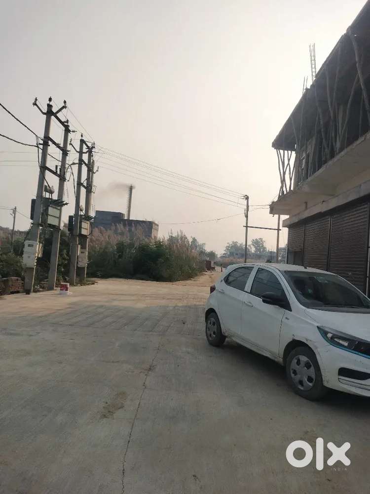 Plot for sale in Greater Noida Dhoom Manikpur Near Dhoom By Pas