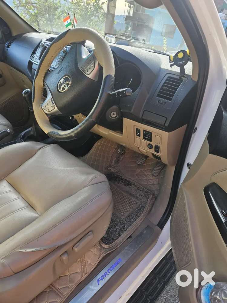 Toyota Fortuner 2015 Diesel 163000 Km Driven