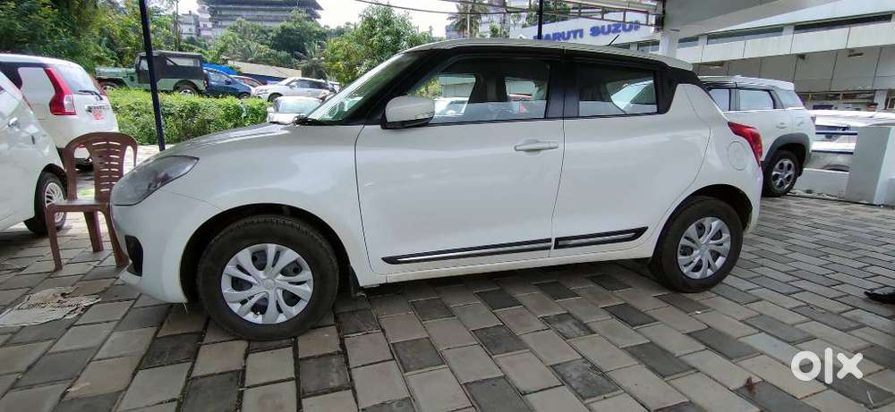 Maruti Suzuki Swift Vxi, 2021, Petrol