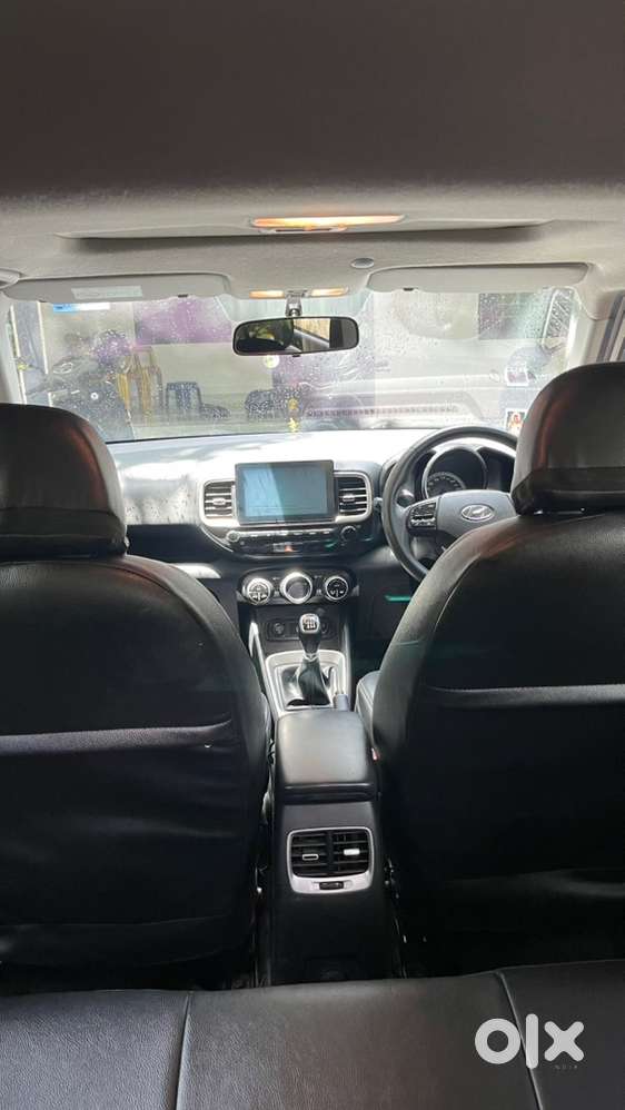 Urgent Sale Hyundai Venue Petrol Manual 2020