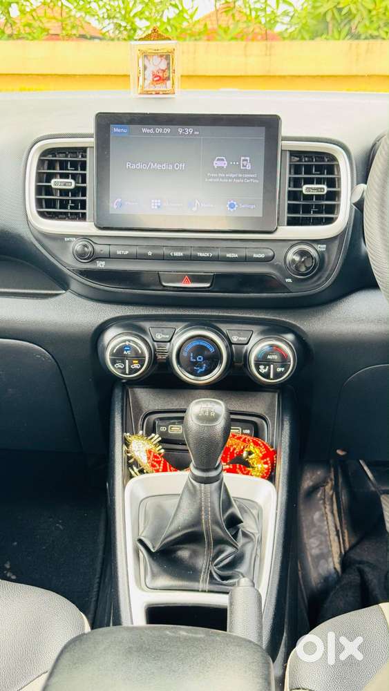 Hyundai Venue 1.2 S (o), 2021, Petrol