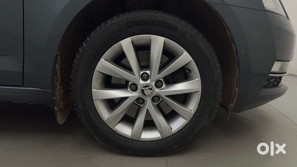 Skoda Octavia 2.0 L K Tsi At, 2018, Petrol