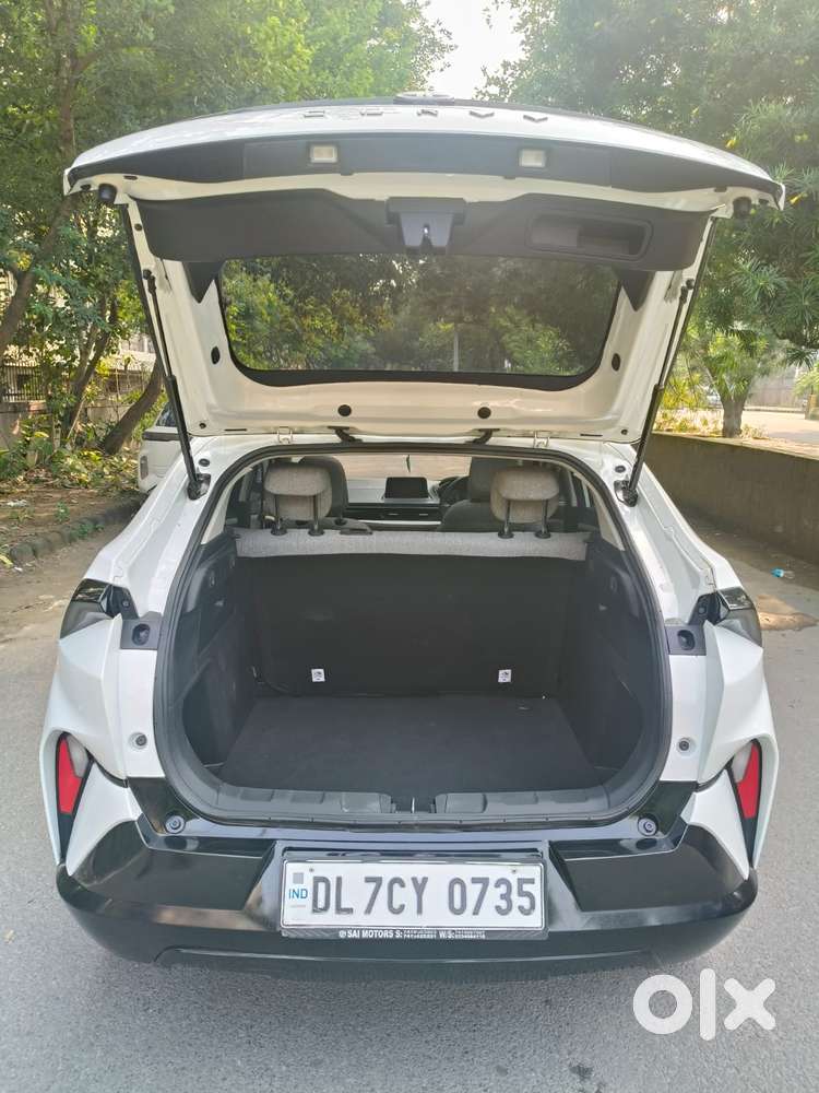 Tata Curvv Pure Plus S 1.2 Revotron Petrol 6mt, 2025, Petrol