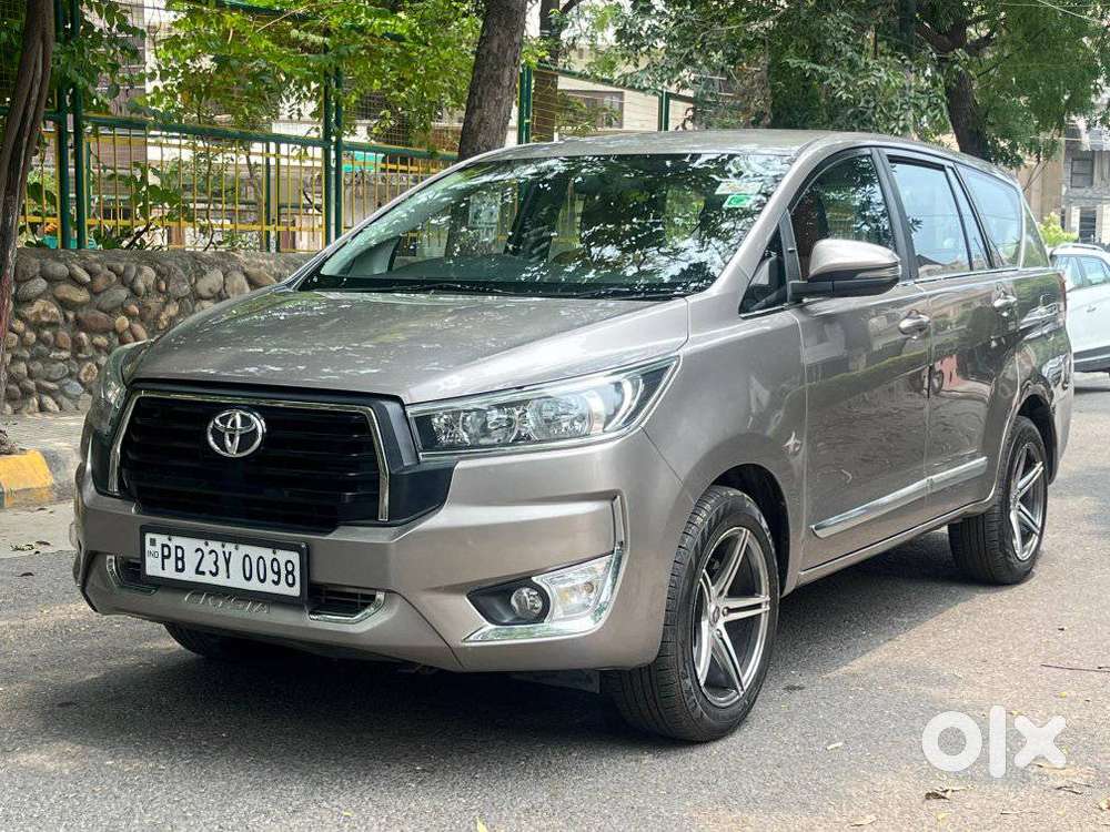 Toyota Innova Crysta 2.4 Gx Mt, 2019, Diesel