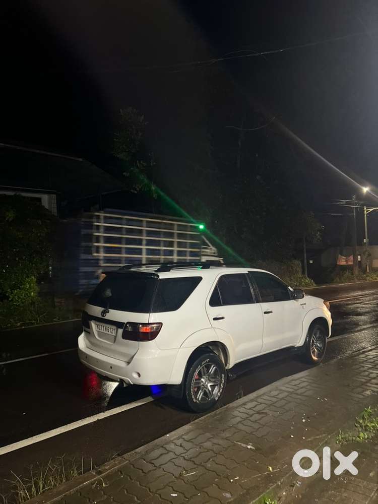 Toyota Fortuner Diesel Manual 2010