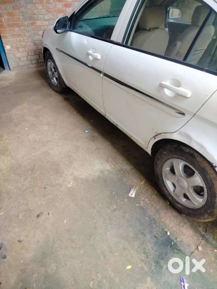 Hyundai Verna 2010 Anniversary Edition