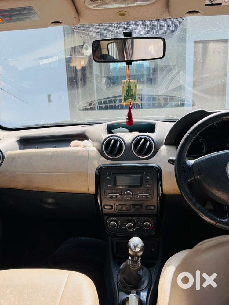 Renault Duster Rxz Top End Diesel ( Blue Colour )