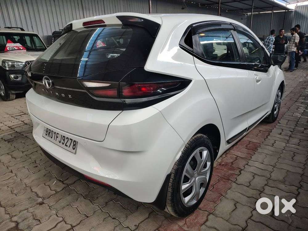 Tata Altroz 1.2 Xm Plus, 2021, Petrol
