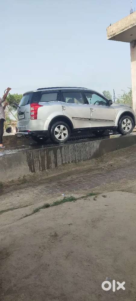 Mahindra Xuv500 Diesel 2012 Car