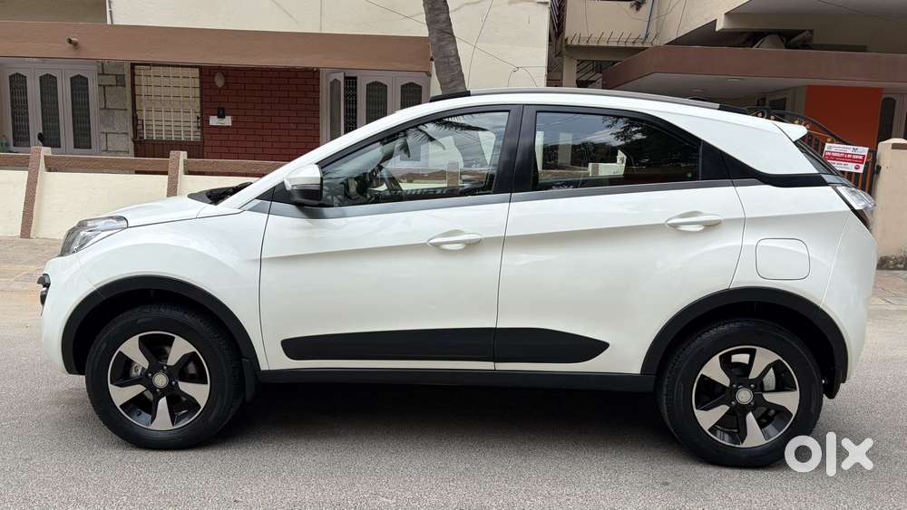 Tata Nexon 1.2 Revotron Xza Plus (o) Amt, 2018, Petrol