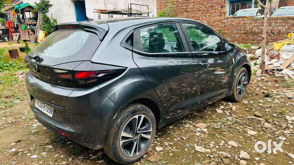 Tata Altroz Xz Icng 2025
