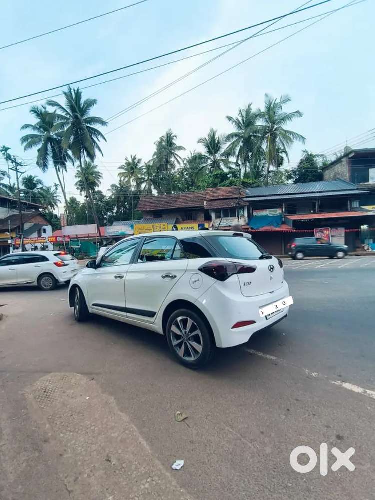 Hyundai I20 2017 Petrol 61000 Km Driven