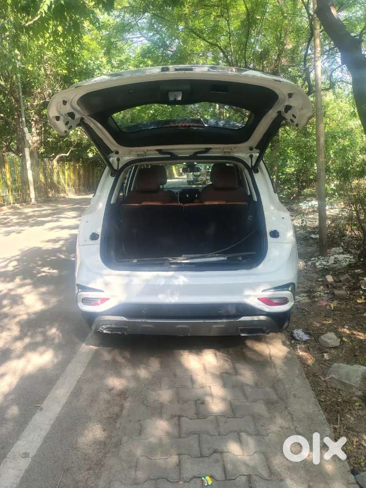 Mg Hector Plus 2022 Diesel 72000 Km Driven
