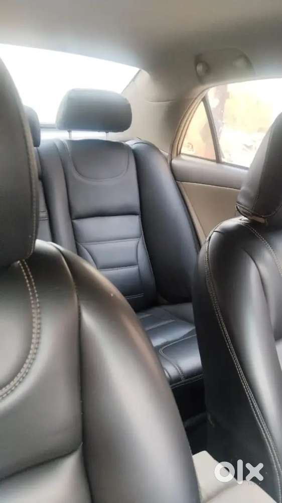 Toyota Corolla Altis 2011 Variant