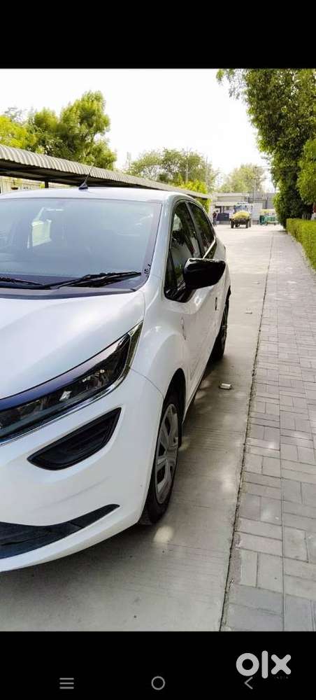 Tata Altroz 1.2 Xm Plus, 2023, Cng & Hybrids