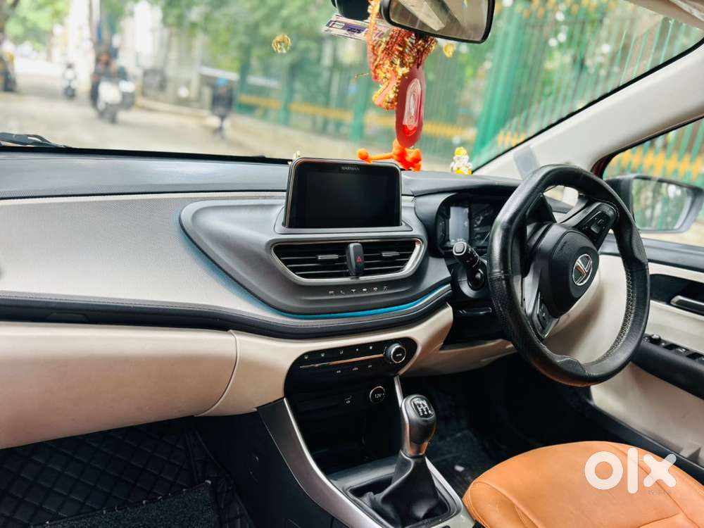 Tata Altroz 2023 Xz Plus Turbo Dual Tone