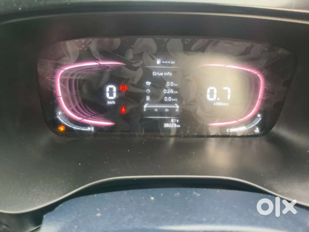 Kia Carens 1.4 Luxury 7 Str, 2022, Petrol