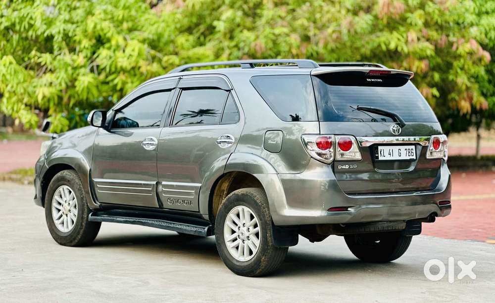 Toyota Fortuner 3.0 4x2 Mt, 2012, Diesel